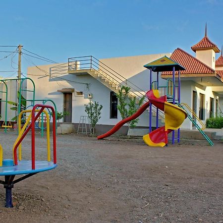Vishal Lords Inn Gir Forest Malanka Exterior foto
