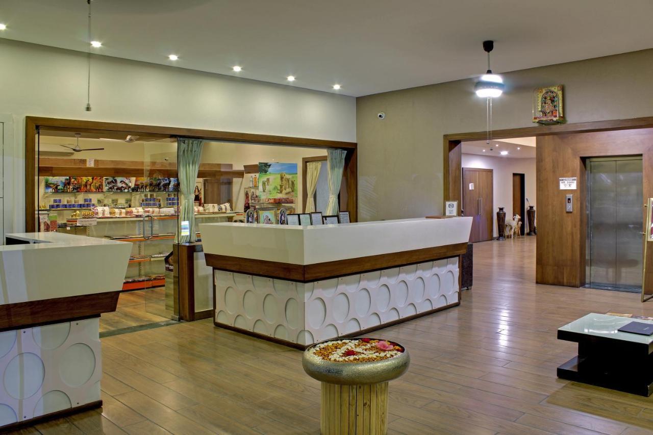 Vishal Lords Inn Gir Forest Malanka Exterior foto